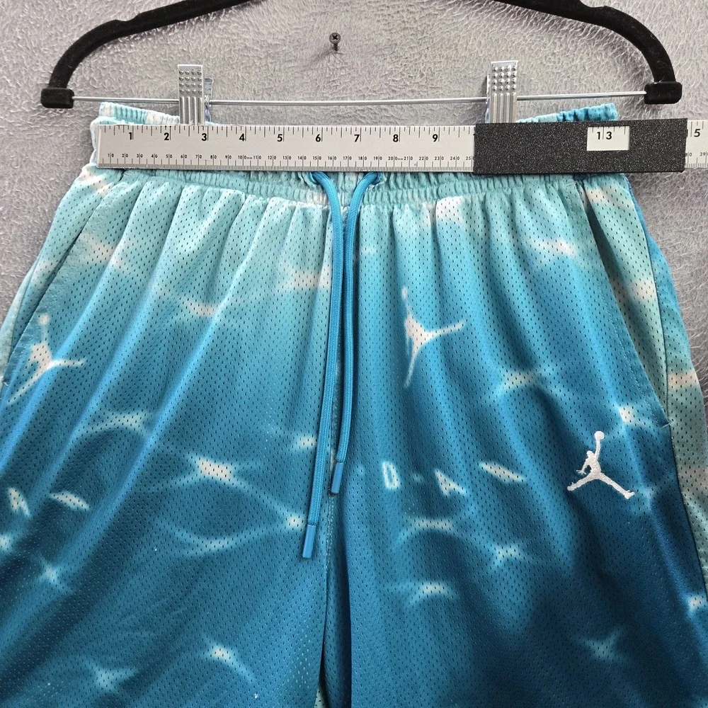 Jordan Men Activewear‎ Shorts M Blue Jumpman Embroidery Basketball Graphic Print
